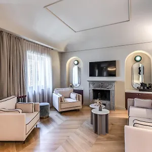 Palazzo Delle Coppelle Rome